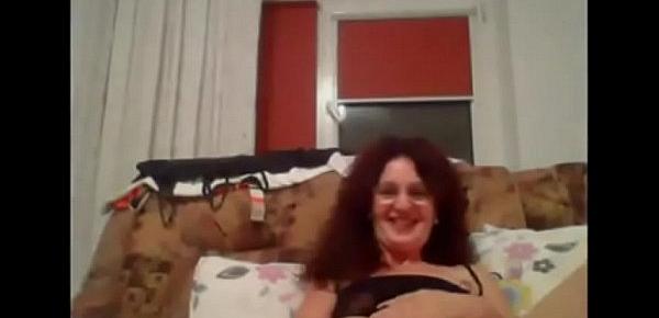  hot mom masturbate on webcam